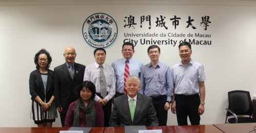 CityU Signed MOU with Royal Roads University, Canada